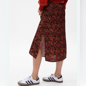 Gap‎ Floral Midi Women's Skirt Red, Orange and Black XS